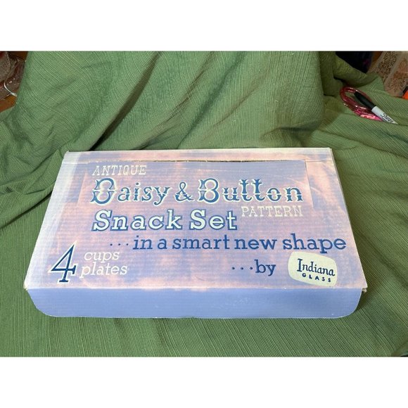 Vintage Indiana Glass Clear Daisy and Button Luncheon/Snack Plate and Cup Sets - Picture 3 of 9